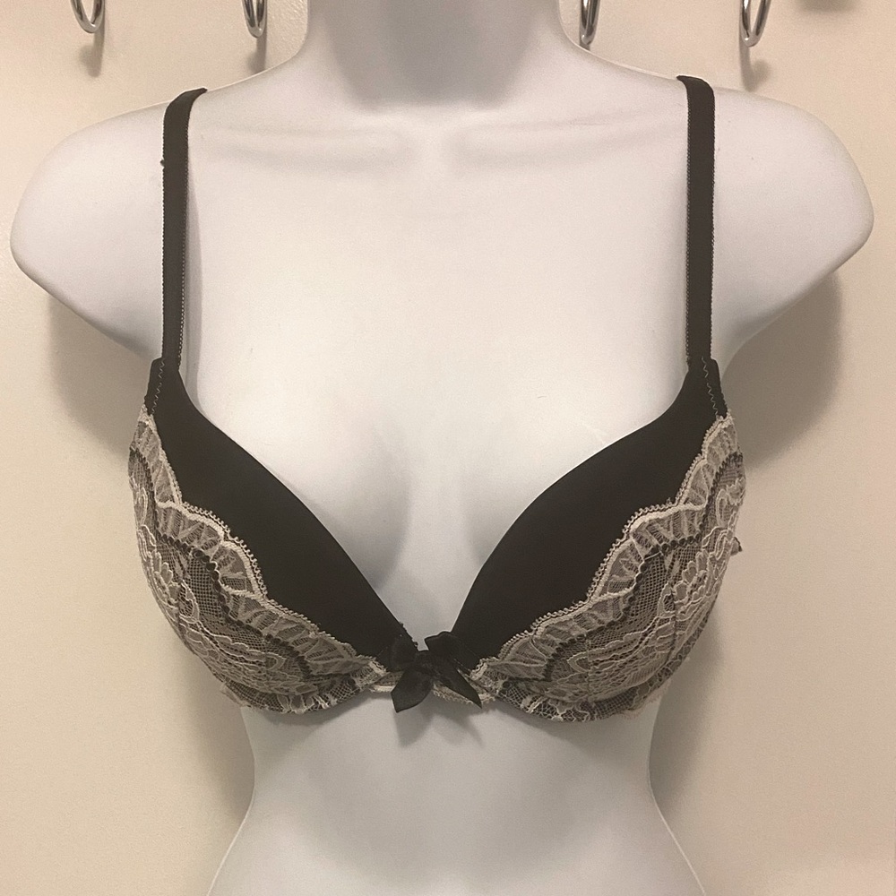 Victoria's Secret Dream Angels Push-Up Bra 34C Black + White Lace